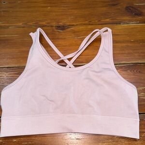 Alphalete cross back sports bra